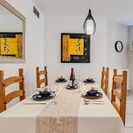 Mediterranean Hidden Treasure At Puerto Banus Apartament